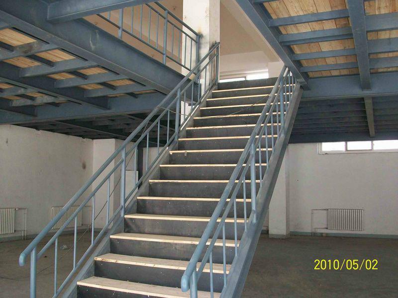 北京钢结构夹层制作 家庭二层阁楼制作 楼梯安装公司