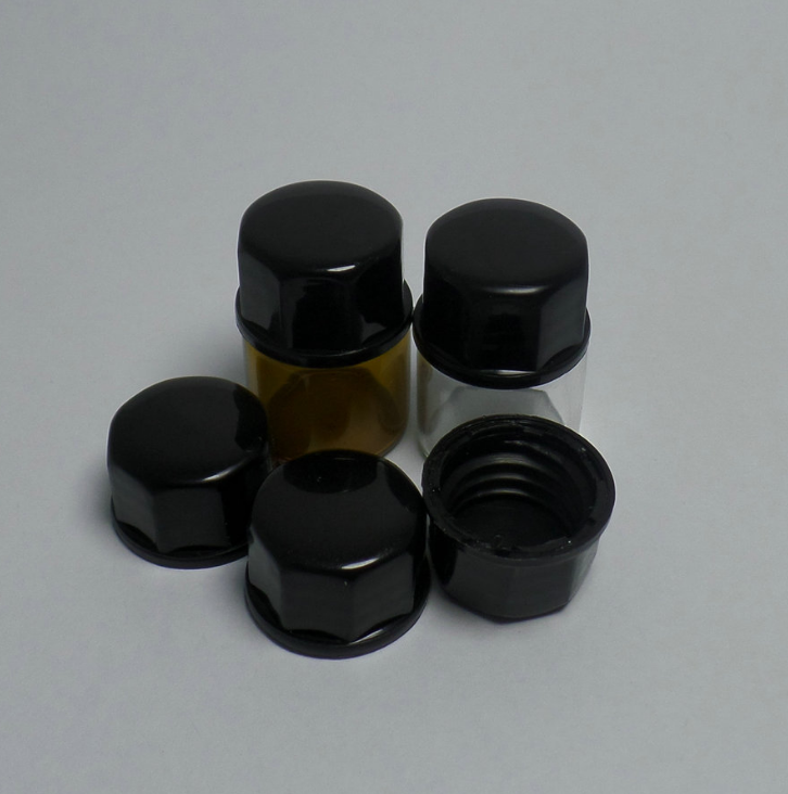 现货13牙螺口玻璃瓶塑料盖 精油分装小样瓶盖 黑色八角盖可做颜色
