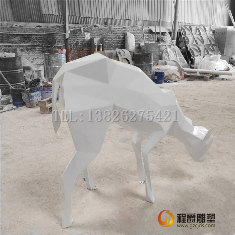 玻璃钢抽象切面鹿广州玻璃钢抽象切面鹿 玻璃钢切面鹿  玻璃钢抽象切面鹿 卡通鹿雕塑 定制厂家