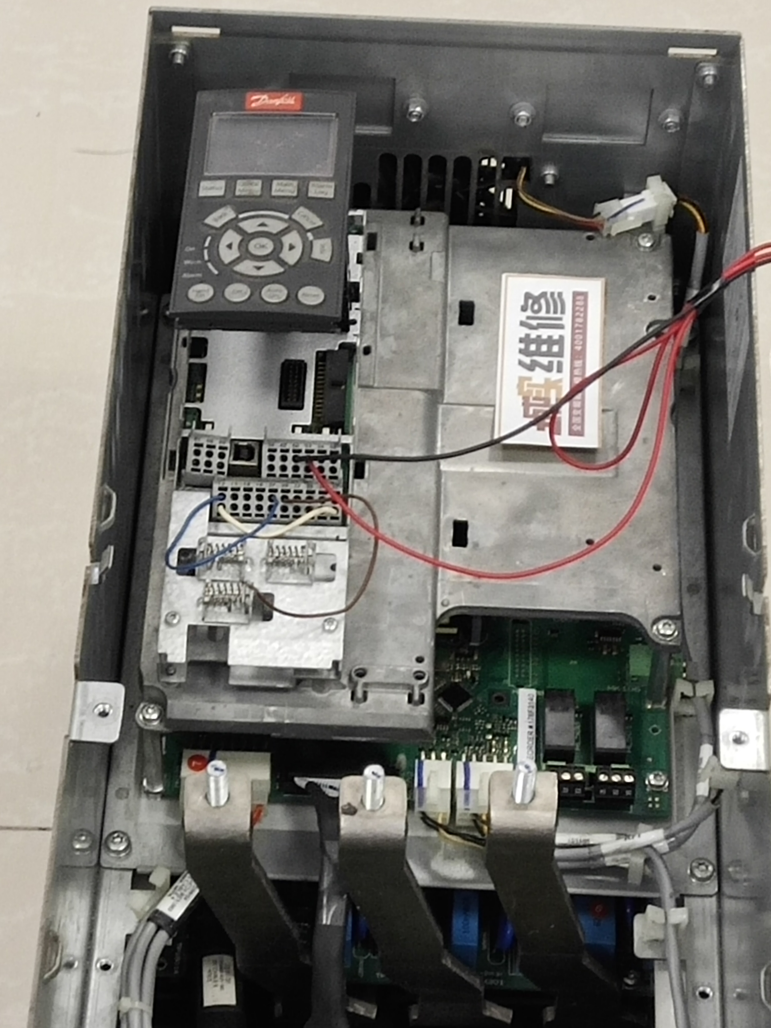 青岛丹佛斯VLT5000变频器开关电源损坏故障维修