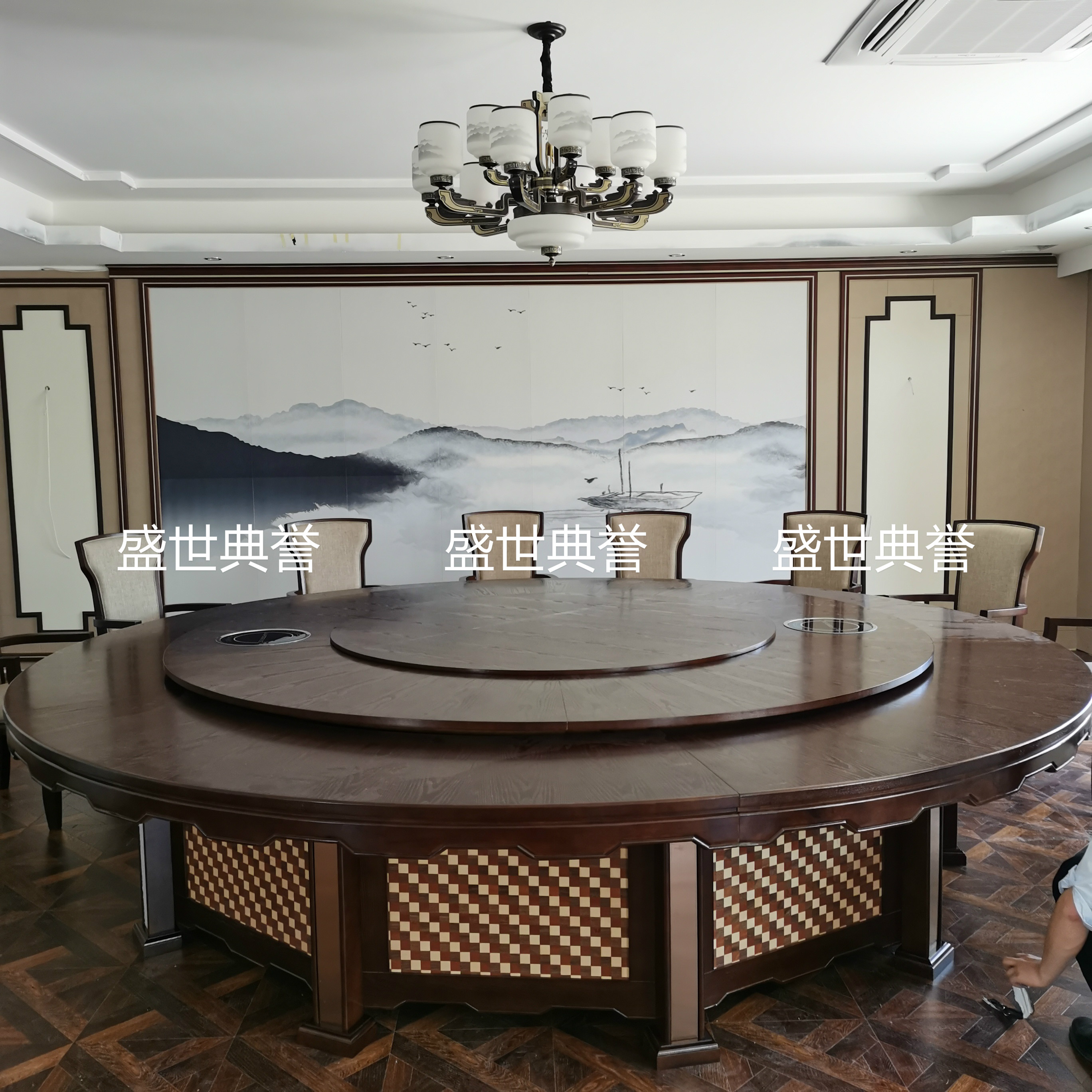 北京饭店包厢实木电动餐桌椅定做 度假酒店新中式20人实木大圆桌