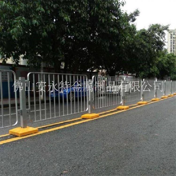 深圳市政绿化隔离栏杆 公路中间分隔栏 市政道路护栏厂家