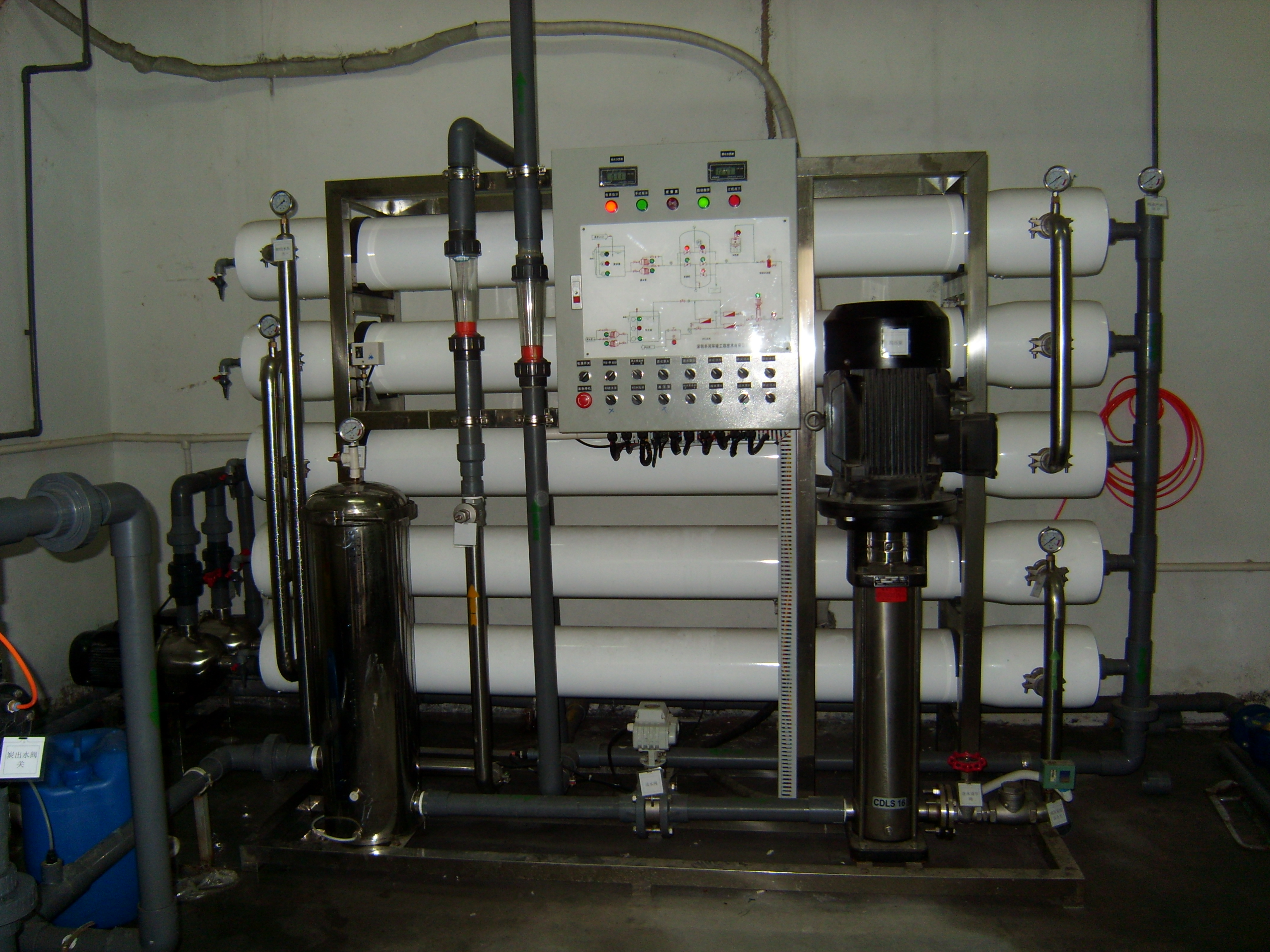 反渗透纯水设备工业用清楚产品用纯水处理设备全自动