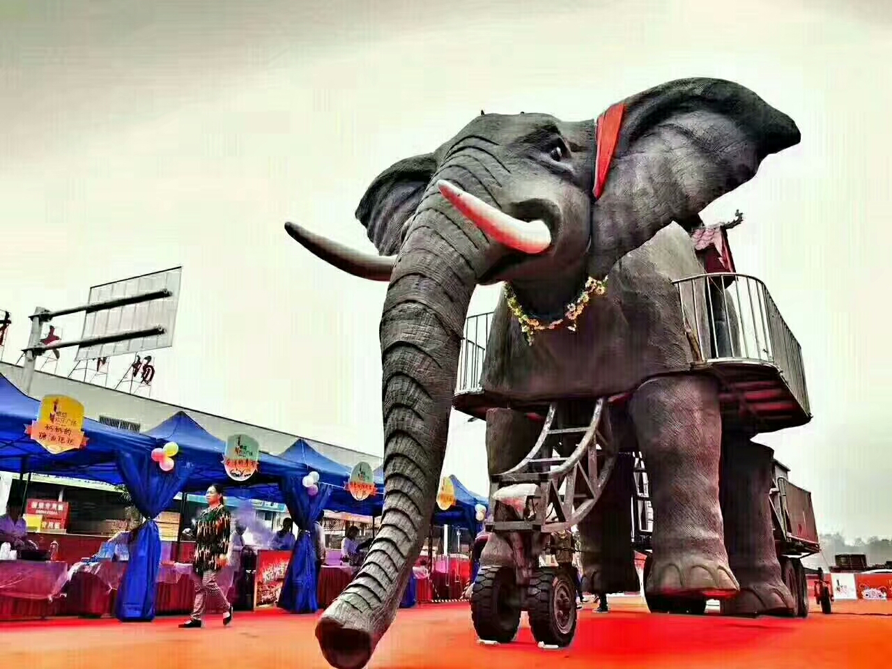 机械大象出租大型巡游机械大象暖图片