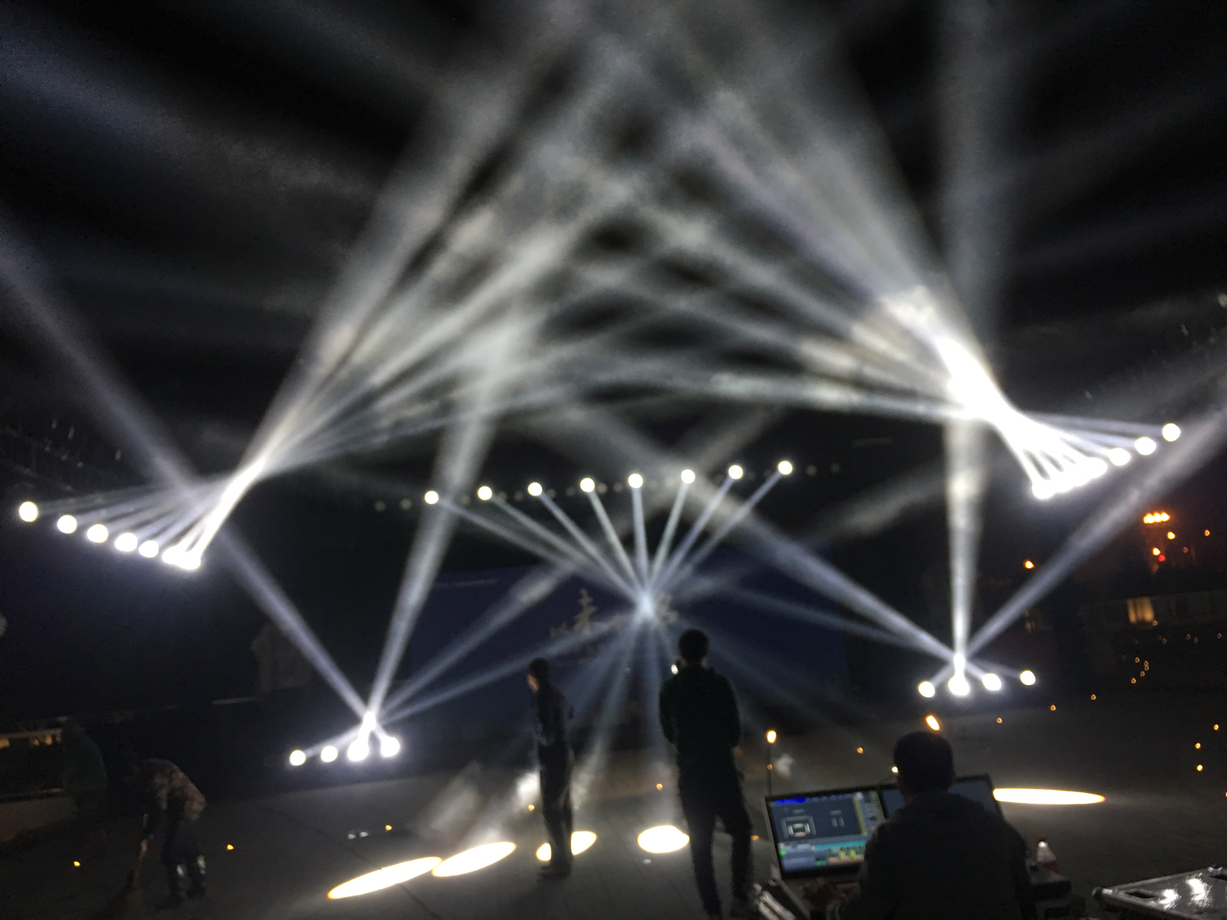 上海市上海展会舞台桁架LED大屏租赁厂家