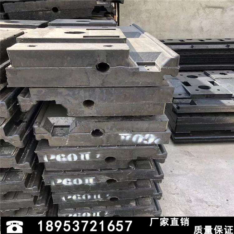 济宁市嵌丝橡胶道口板厂家厂家供应嵌丝橡胶道口板 ,橡胶板,铁道道口板价格低型号全