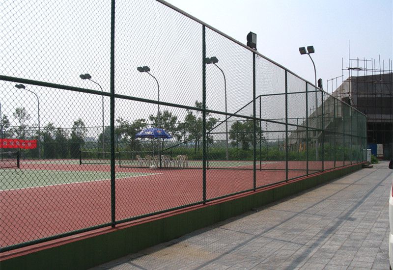 江门市厂家生产球场护栏网，勾花网，绿色菱形网，体育场围栏网图片