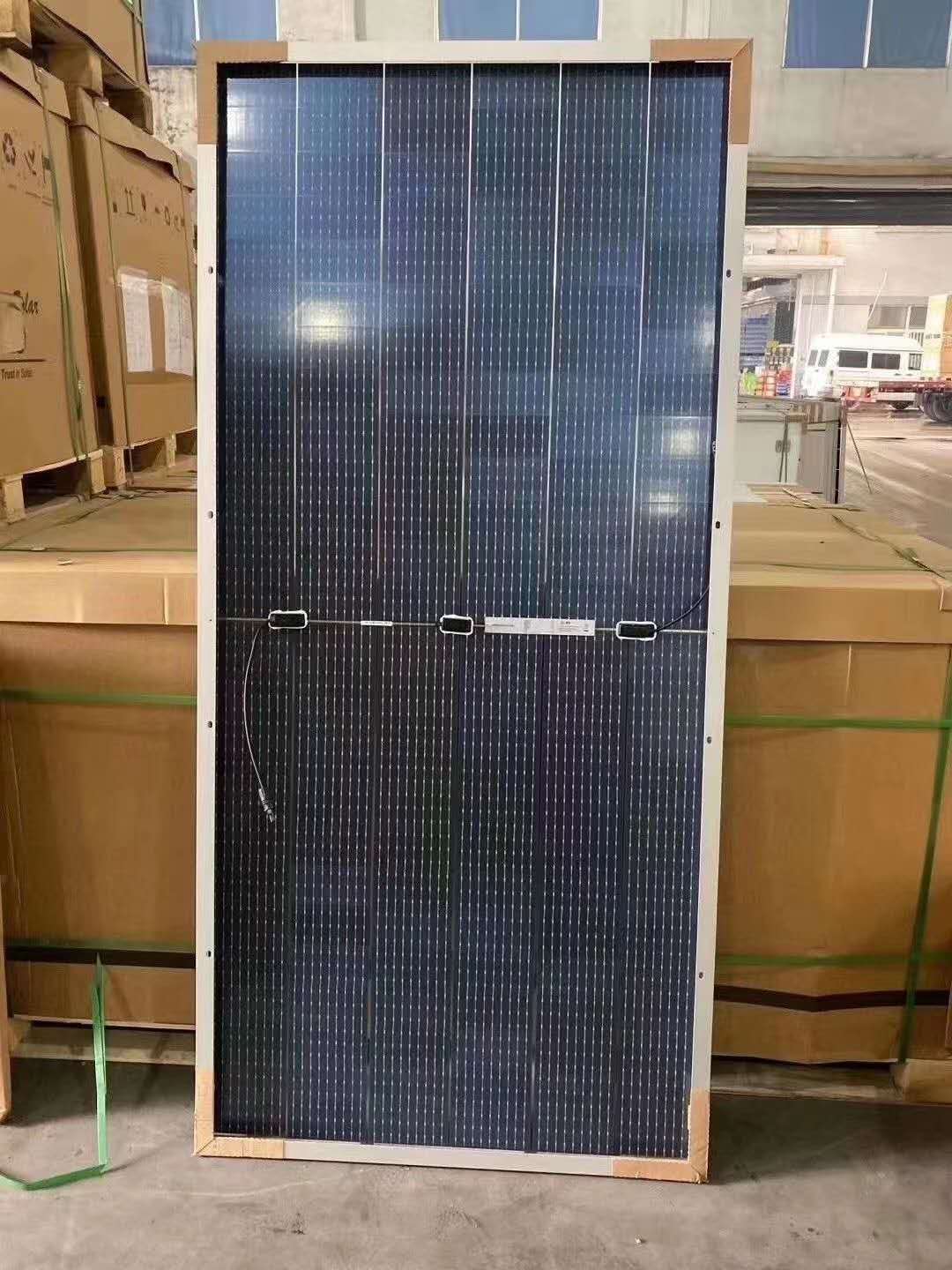 太阳能光伏板