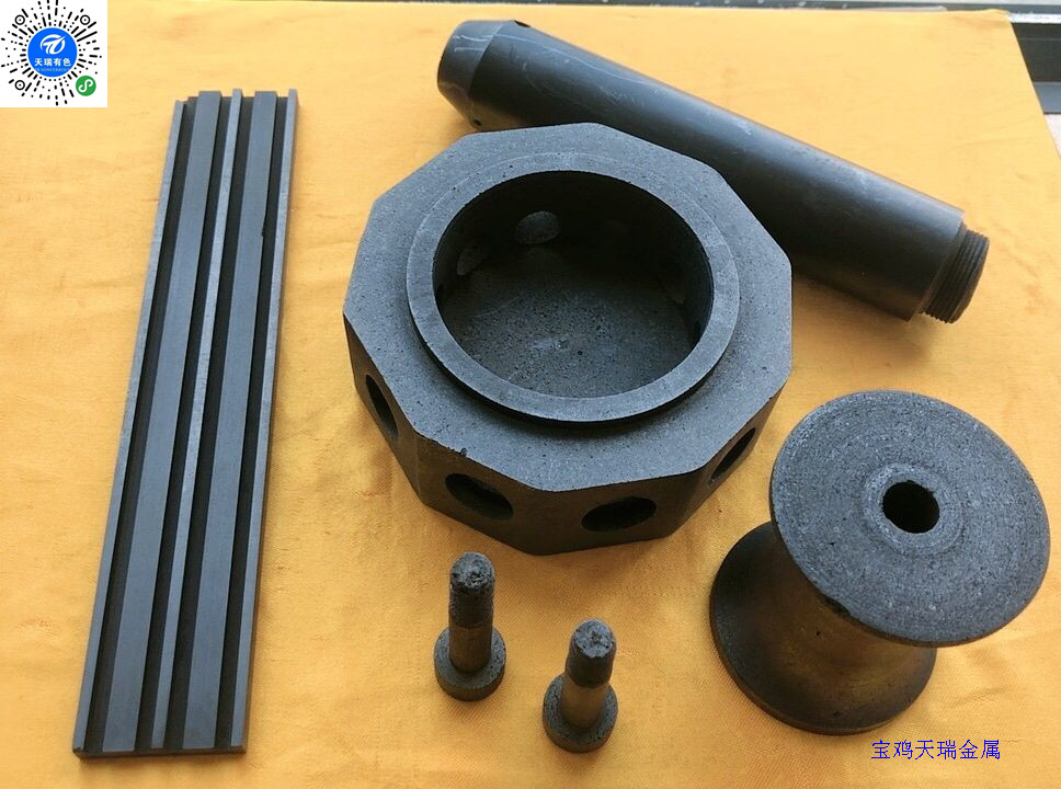 各种规格石墨制品 石墨螺栓 石墨螺母石墨管 镀膜液输入碳管