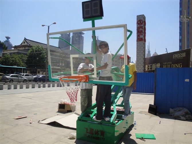 山东篮球架厂家直销液压篮球架 仿液压篮球架