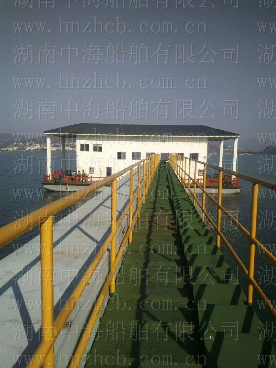 湖南中海船舶专业提供：泵船 取水泵船 模块化泵船 移动式泵站 浮坞泵站