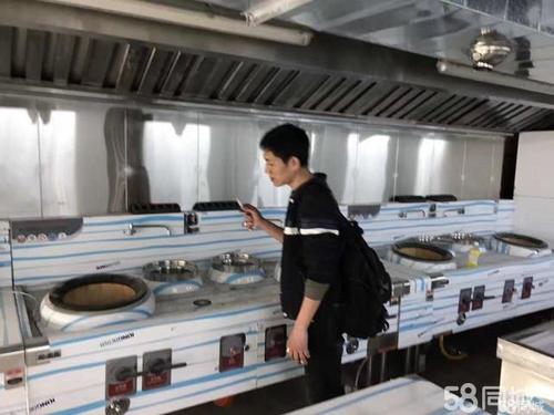 武汉江夏区专业大型厨房设备油烟机维修、烟道安装白铁定做