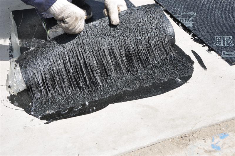 枣庄地下室高粘防水涂料 水性高粘抗滑橡胶沥青防水涂料生产商