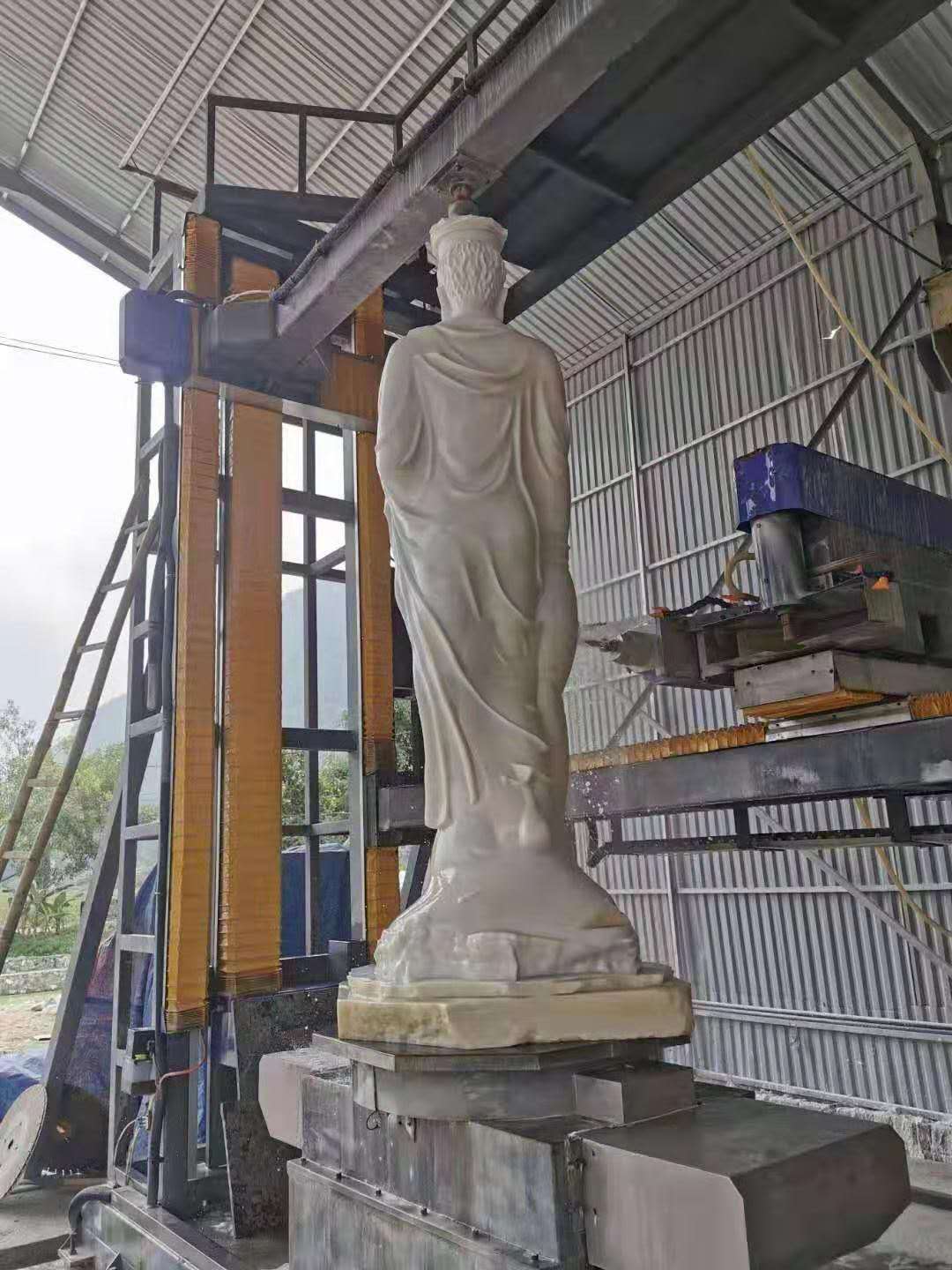 大型佛像雕刻机价格多少钱