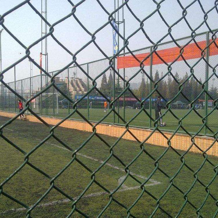 体育场护栏网 室外球场围网 封闭式排球场围栏