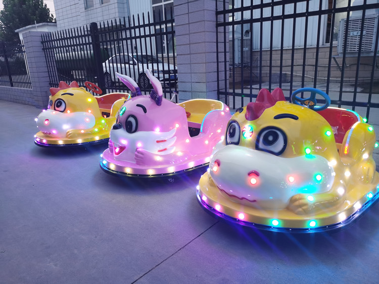 发光恐龙兔子车广场摆摊儿童游乐设备发光恐龙兔子车碰碰车景区公园亲子玩具车