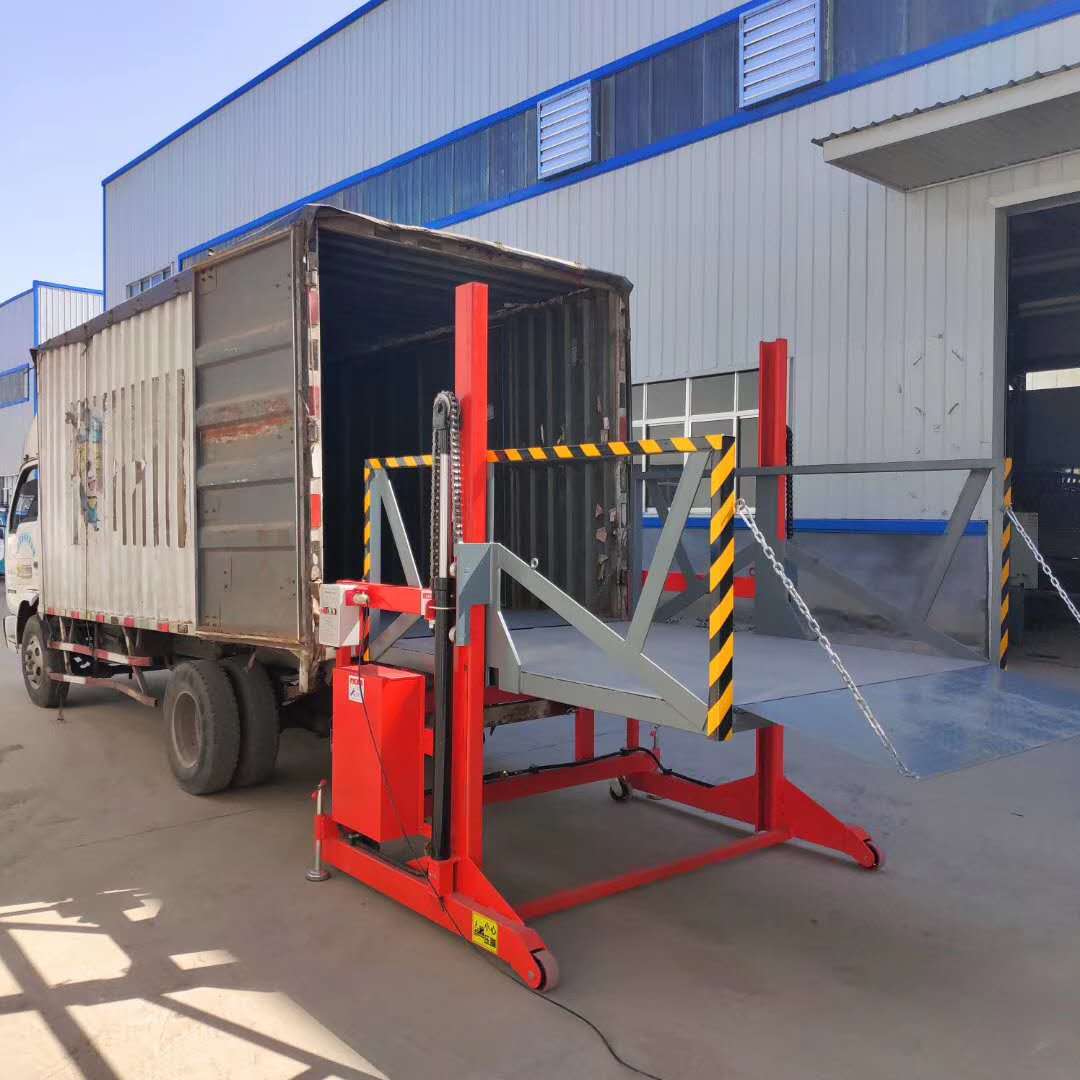 移动升降机 移动式货物装卸平台 移动升降机移动式货物装卸平台图片