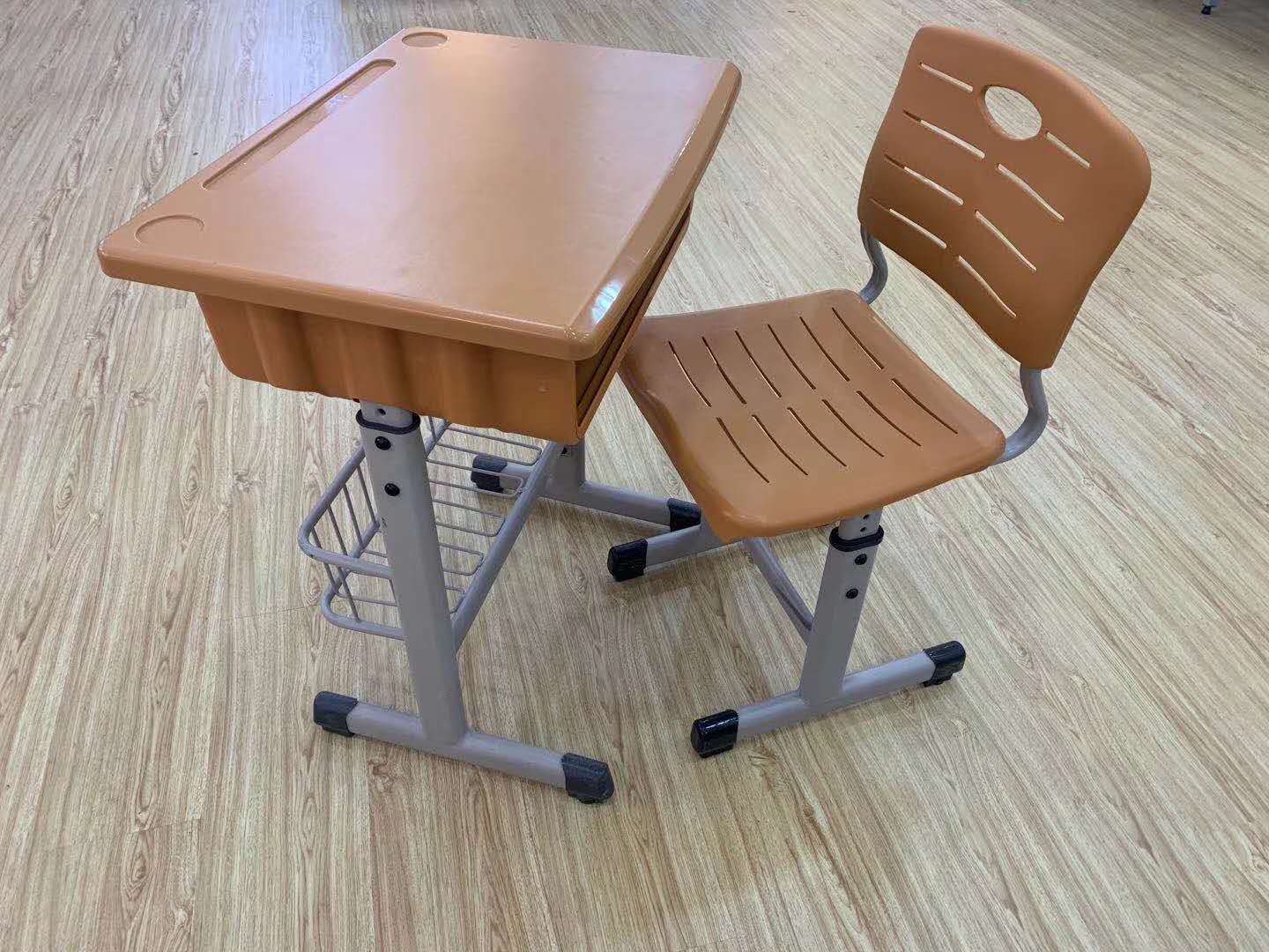 abs塑料课桌椅 中小学生桌椅学