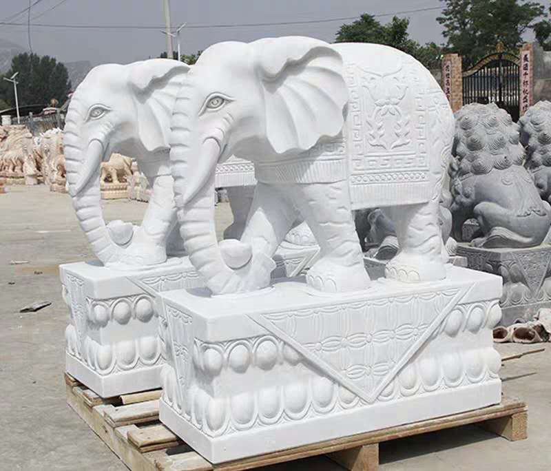 石雕大象石一对汉白玉、青石、晚霞红石雕大象门口石雕大象定制雕塑看门镇宅图片