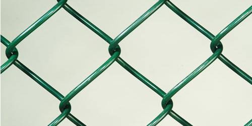 绿色勾花网养殖网球场围网包塑铁丝网