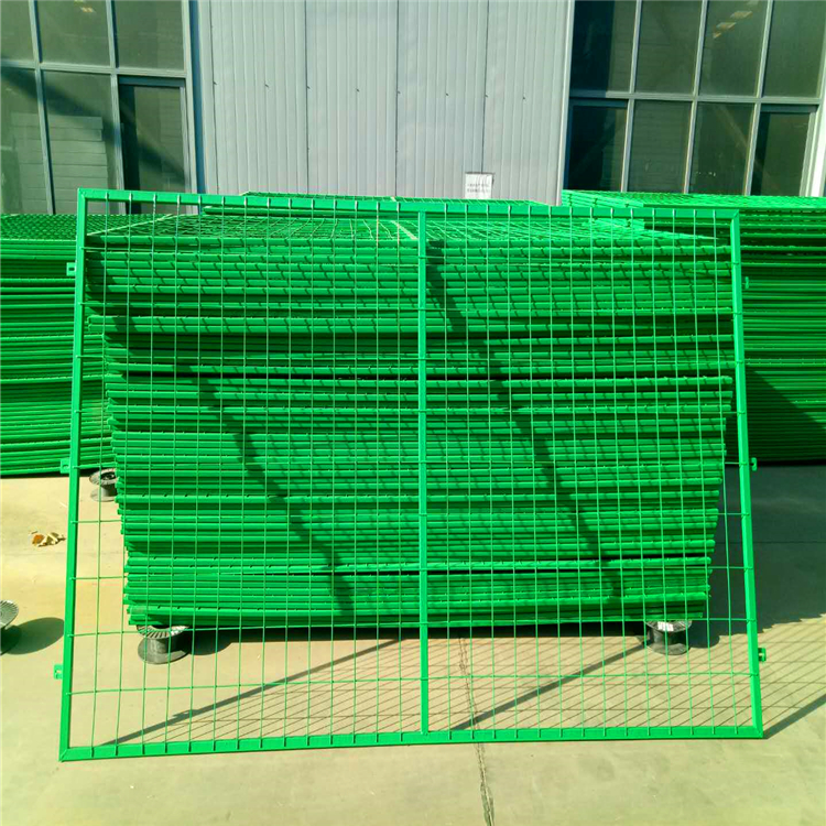 北京市高速公路护栏网 草绿色浸塑护栏网  边框护栏网  隔离防护栏