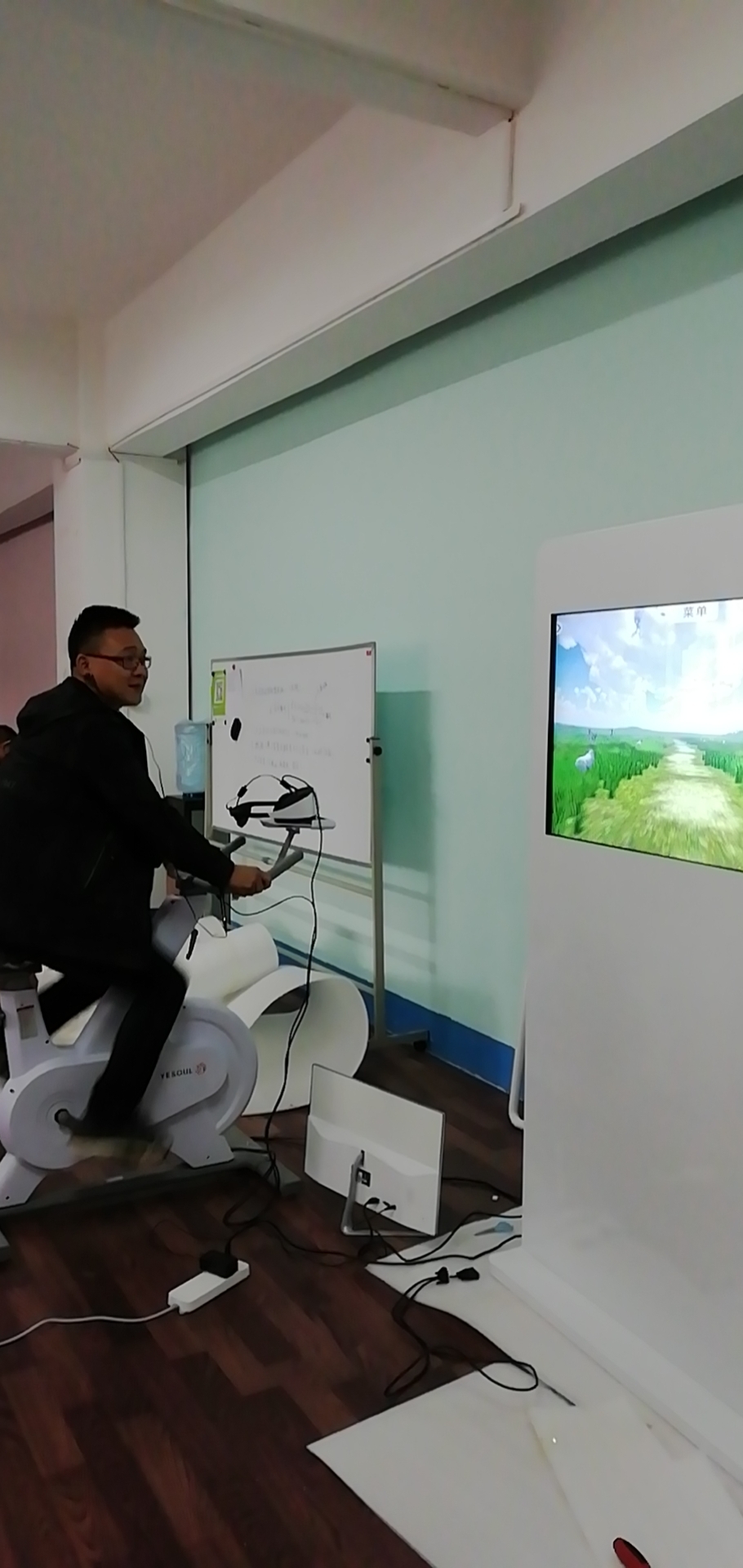 广州 VR动感单车领略不一样的风情