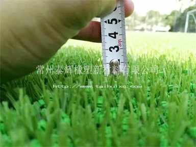 江苏环保人造草坪填充颗粒标准-泰辉 草坪减震垫图片
