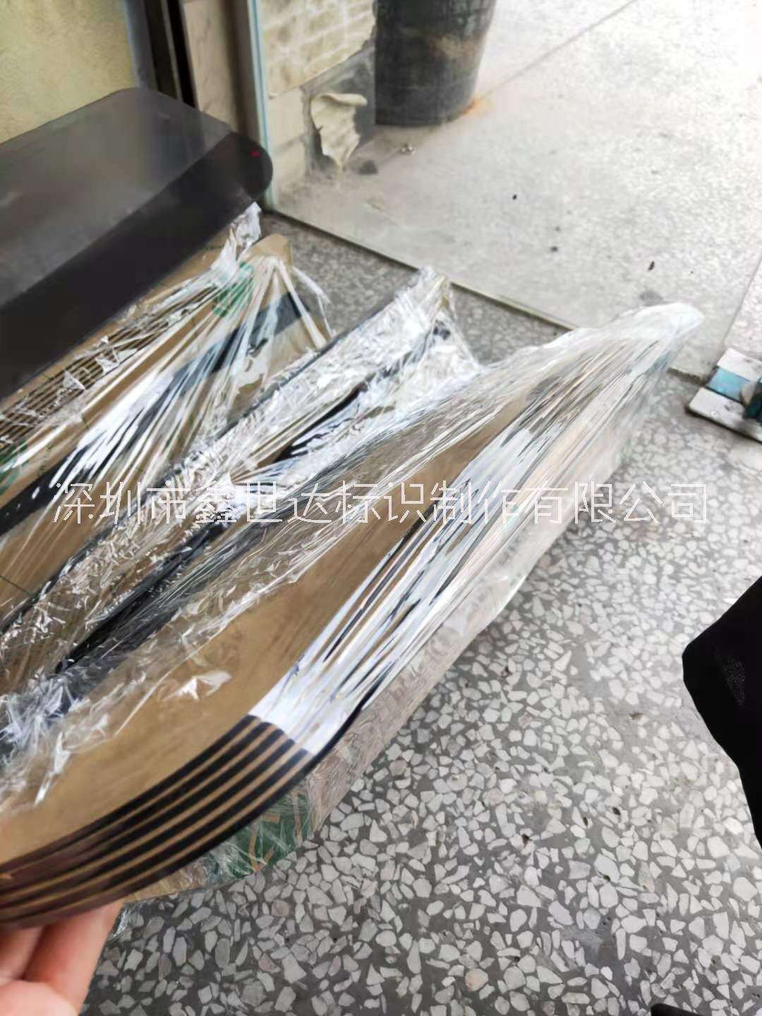 深圳龙华亚克力设备罩 有机玻璃热弯罩子 茶色压克力防护罩挡板图片