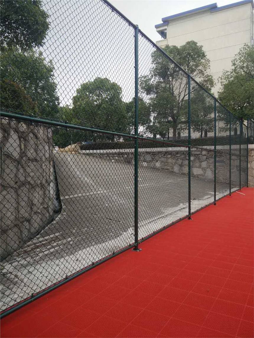 球场防护网  球场护栏网   球场围栏网图片