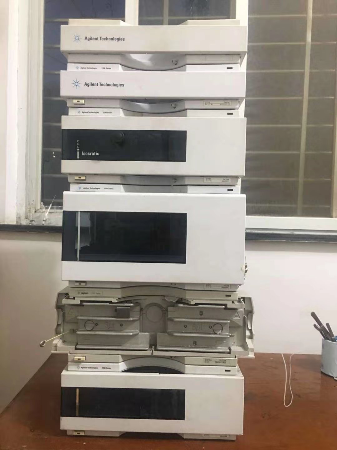 重庆高价回收安捷伦液相色谱仪 回收安捷伦液相色谱仪1100 1200  1260 回收实验室分析仪器