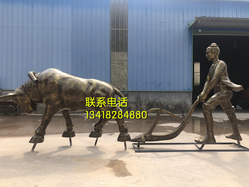 惠州市玻璃钢仿铜开荒牛雕塑厂家