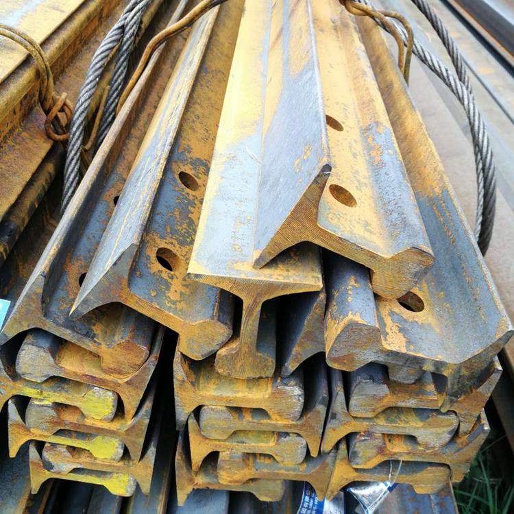 钢轨云南钢材市场供应 轨道钢钢轨路轨现货 批发报价图片