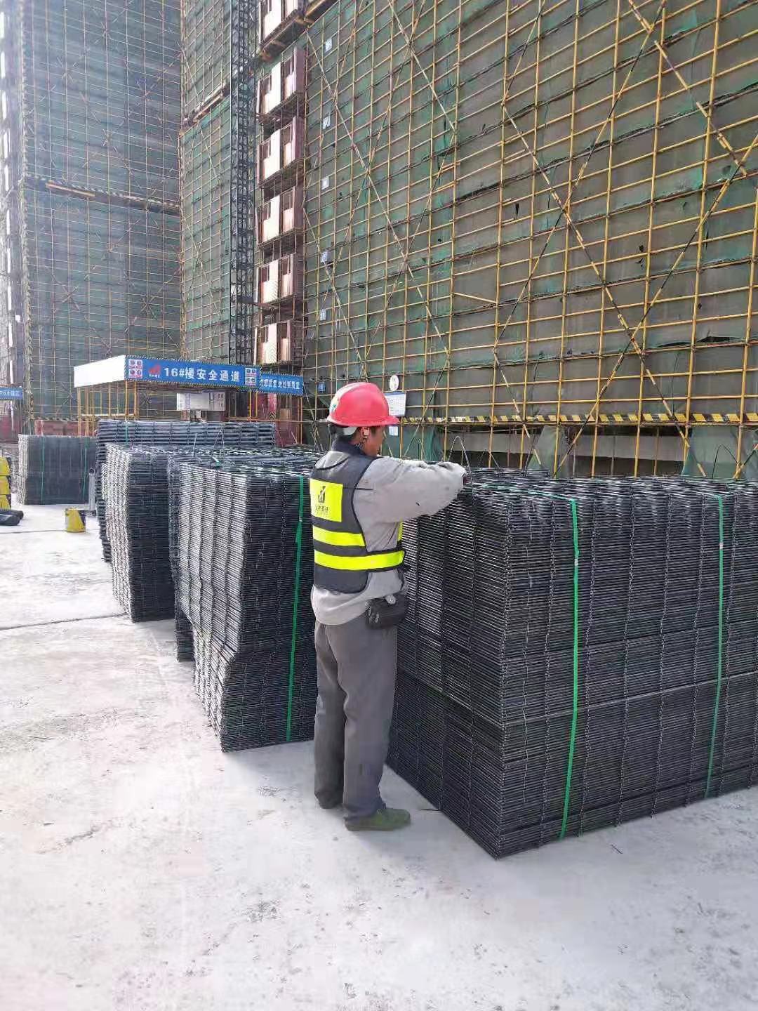 上海市现货网片厂家现货网片 镀锌电焊网片 镀锌网片 建筑工地用钢筋网片 定做各种建筑网片