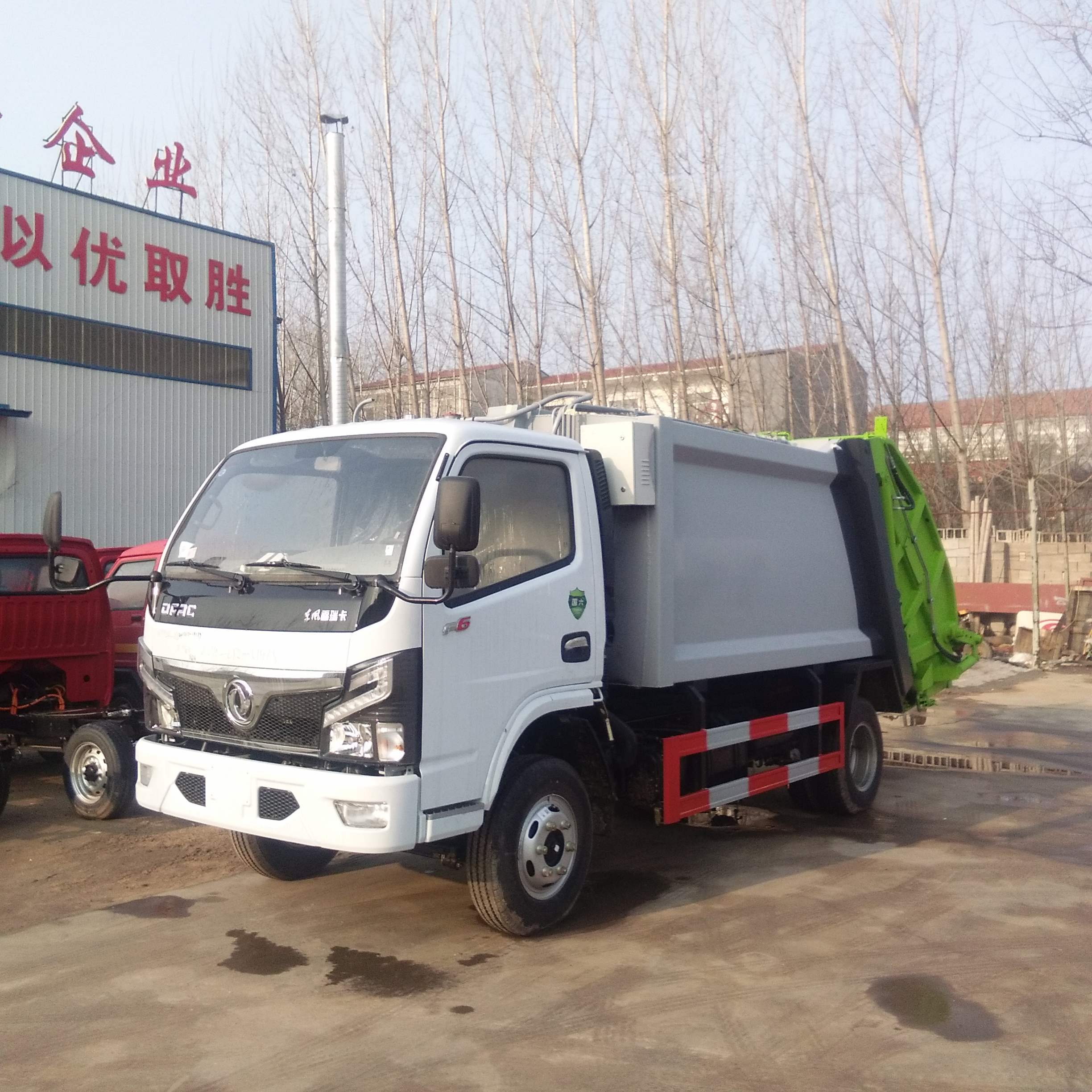 沧州出售东风压缩式垃圾车5立方垃圾车价格