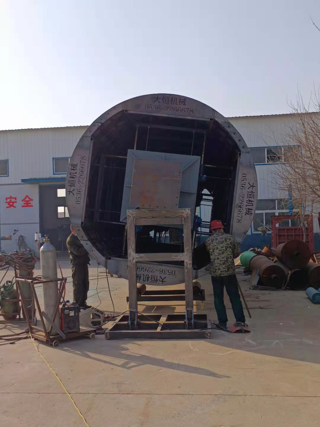 潍坊市缠绕机农村改厕玻璃钢化粪池缠绕机厂家