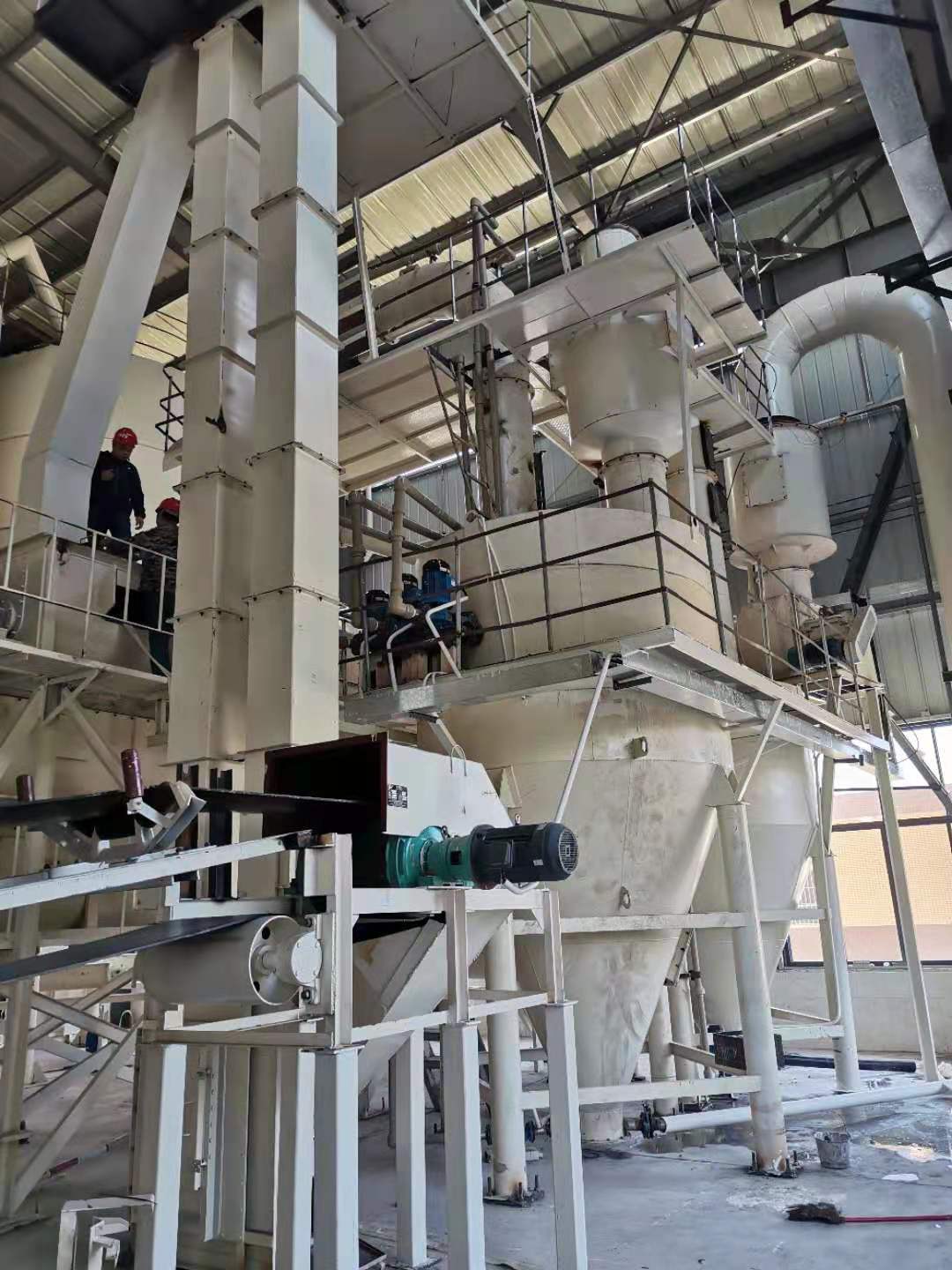 恒达桂林磨粉机雷蒙机建筑涂料级氢氧化钙粉生产设备灰钙机氢氧化钙风选机