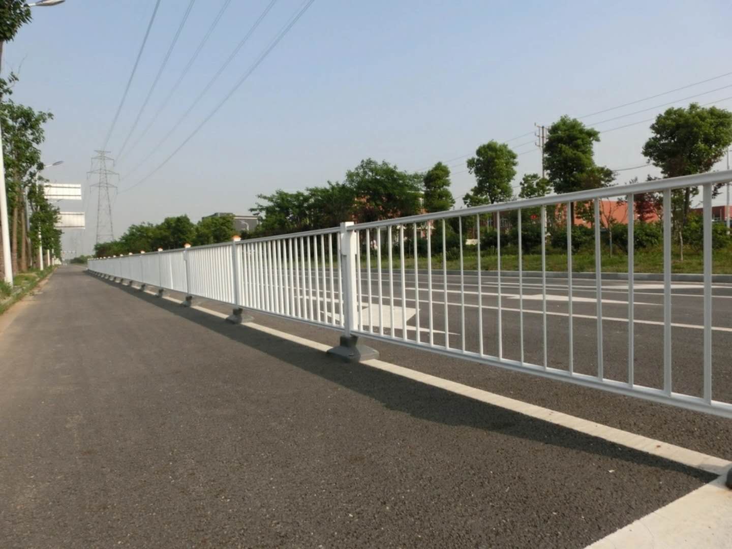 广东广州市政交通隔离栏公路护栏人行道甲型护栏生产供应