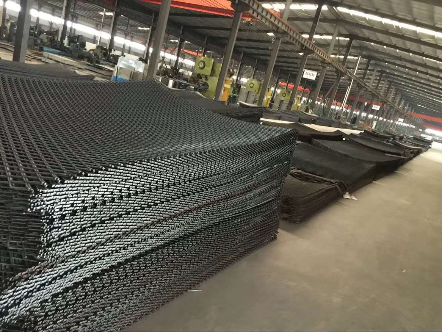 振兴钢板网 菱形冲孔网 金属板网 厂家现货量大优惠