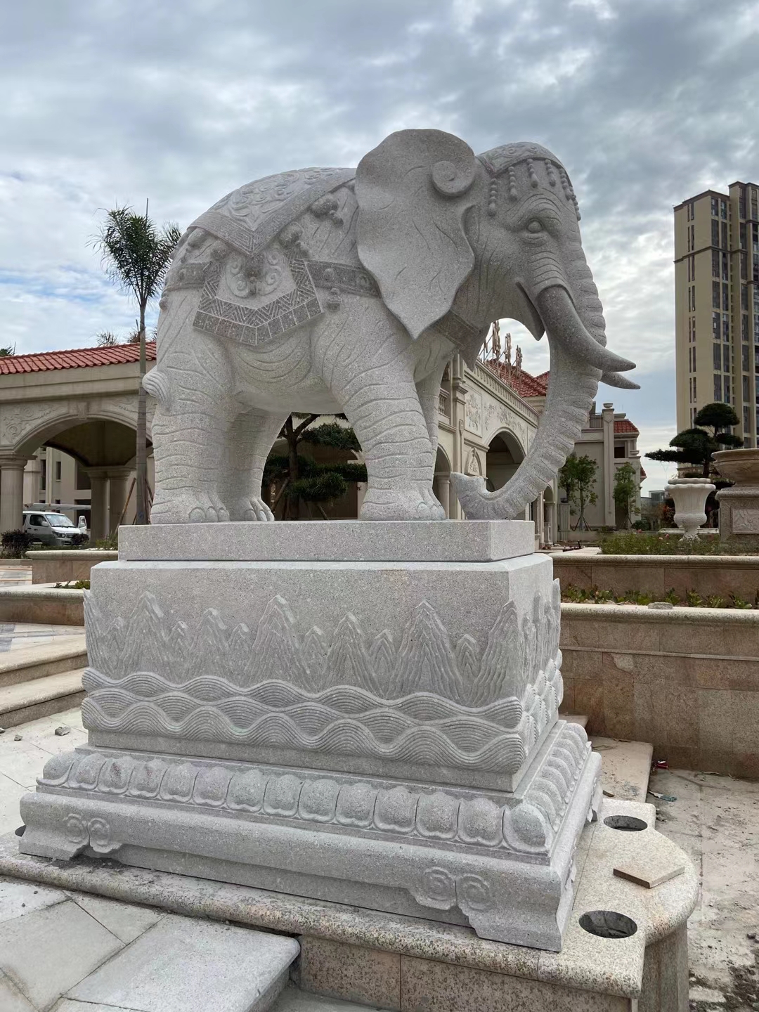 大象石雕工艺 公园石雕大象 大门石象