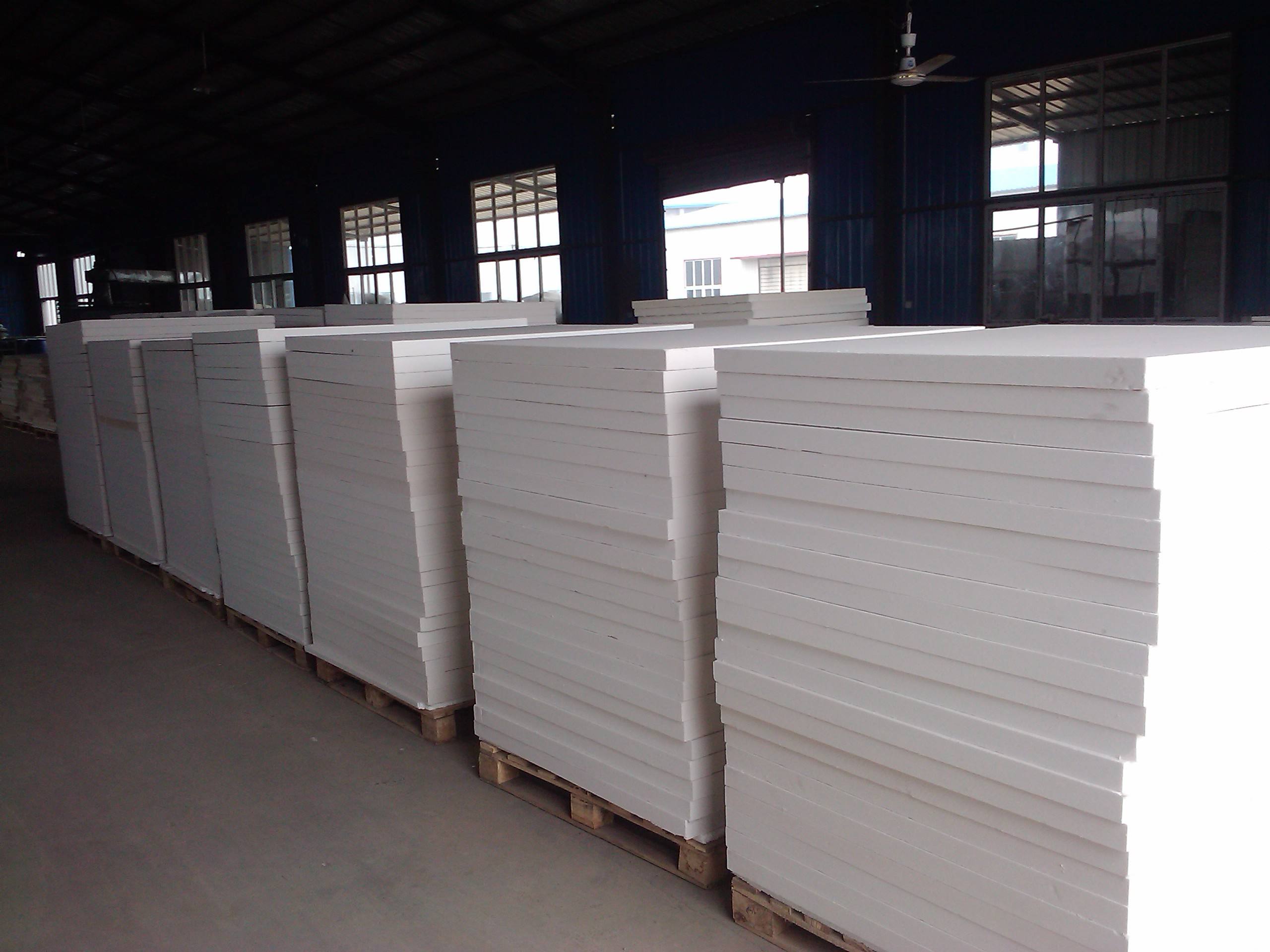 陶瓷纤维板生产厂家 硅酸铝纤维板生产供应 高温保温板背衬纤维板