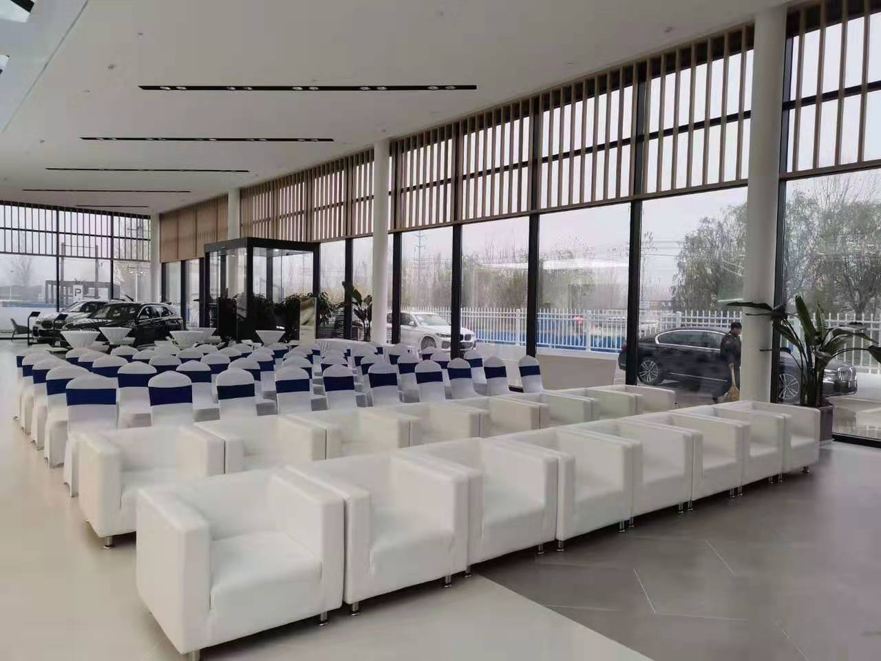 北京一米栏租赁 折叠桌椅租赁 白色单人沙发租赁
