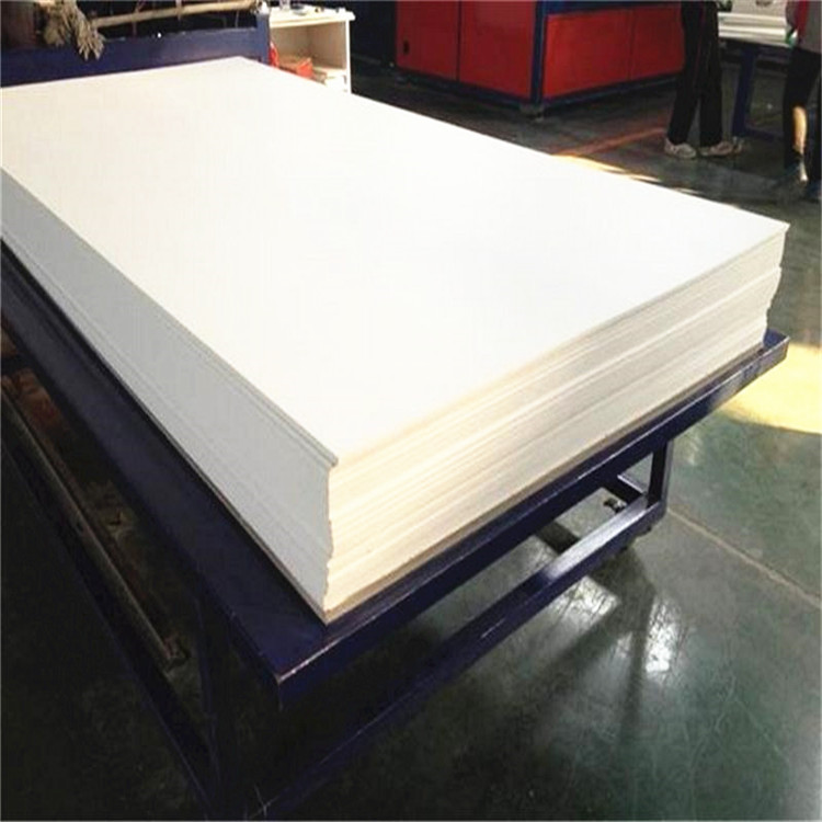 白色雪弗板 高密度PVC发泡板 卫生间隔断板、墙板