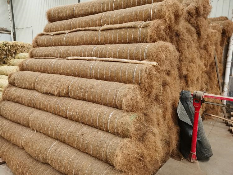 德州市高速公路绿化养护厂家高速公路绿化养护 新余市环保草毯 生态植被毯 工厂发货