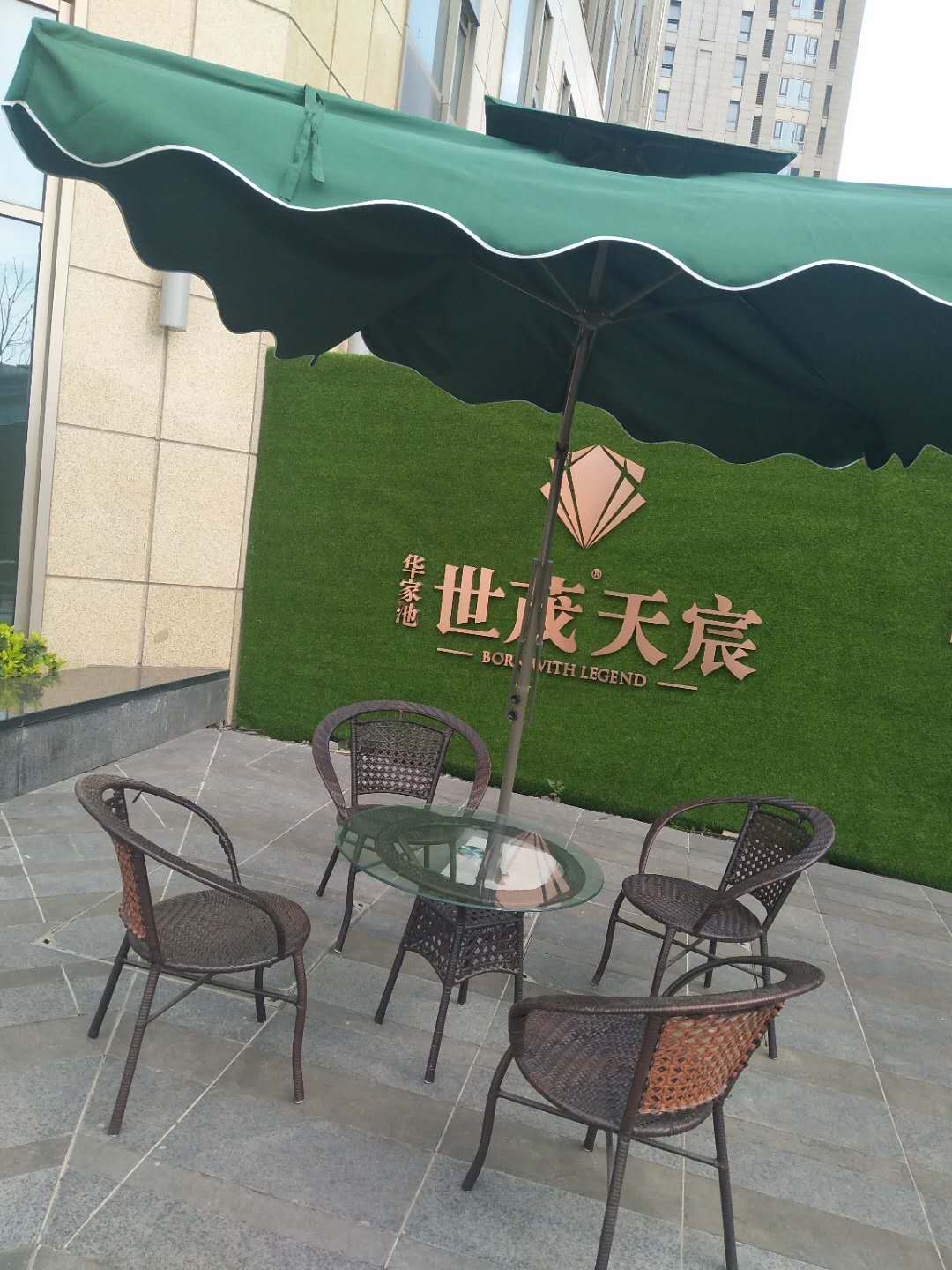 北京墨绿色太阳伞租赁大量遮阳伞租图片