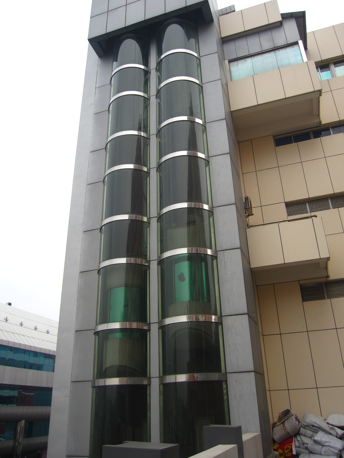 钢结构观光梯钢结构 电梯安装玻璃