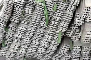 标牌铝板标牌铝板铝板分切山东铝板厂家铝板价格铝板加工公路标牌铝板