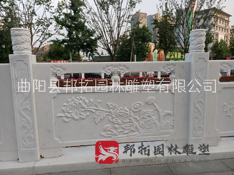 南京汉白玉石雕栏杆石雕护栏大理石雕刻栏板河边石材护栏别墅装饰摆件