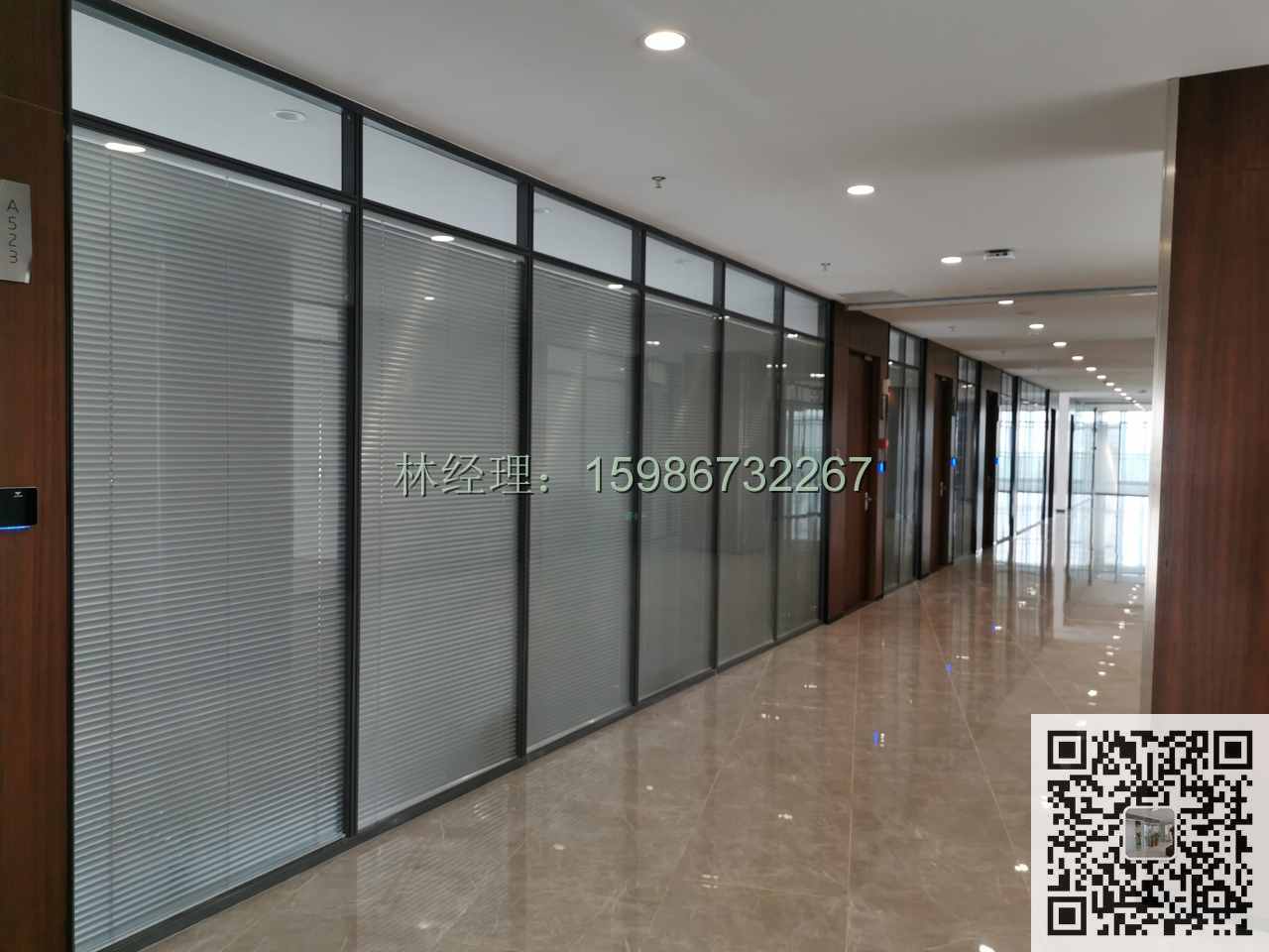 深圳成品办公室玻璃隔断成品高隔间图片