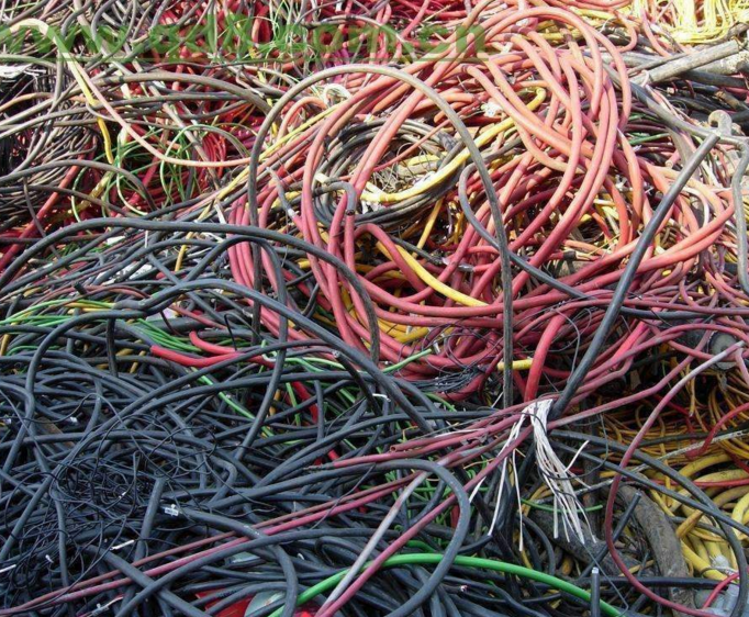 废旧电缆线回收公司 废弃电缆回收热线 报废电缆回收中心