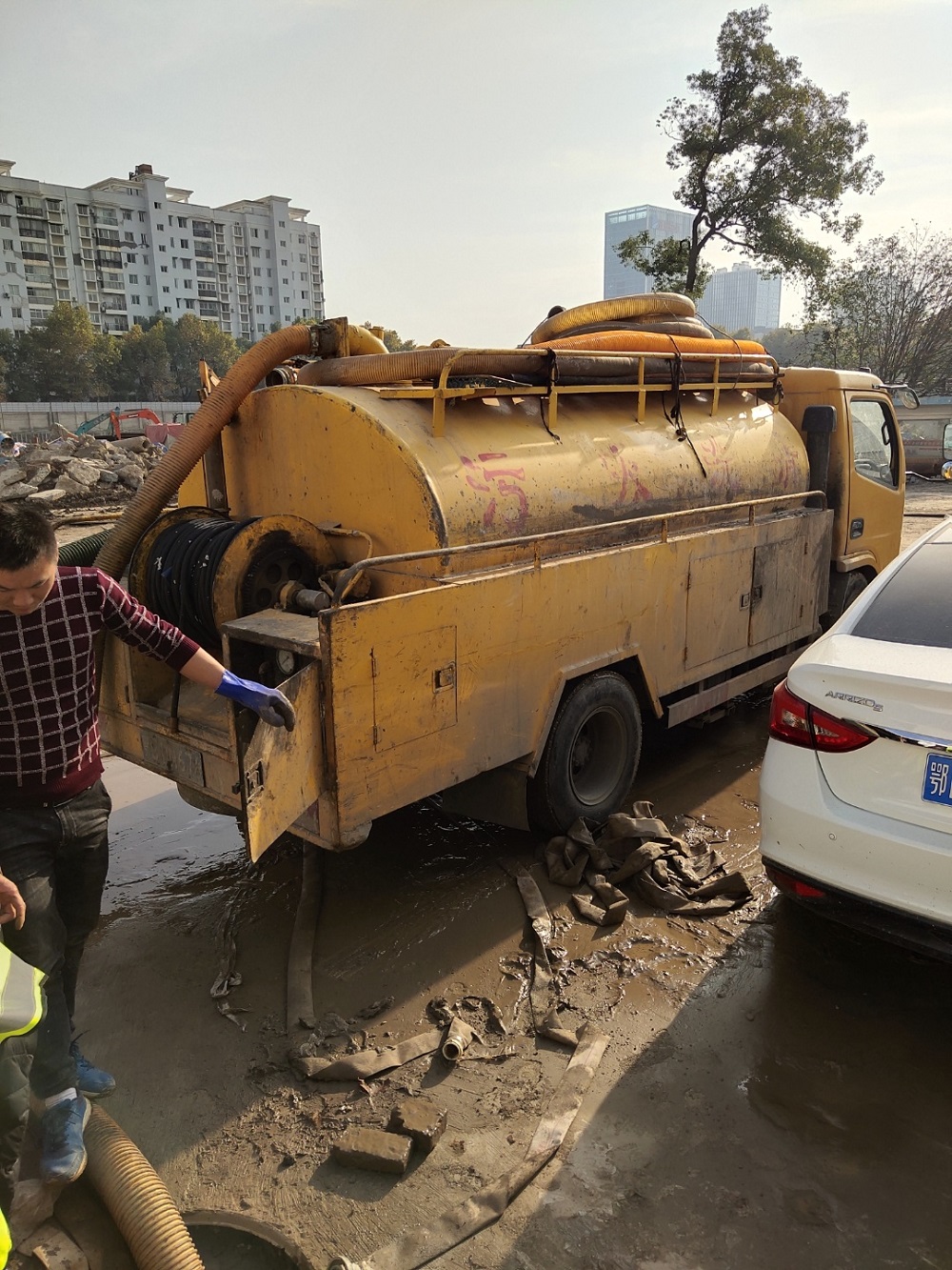 武汉新洲地下排污管道清洗图片